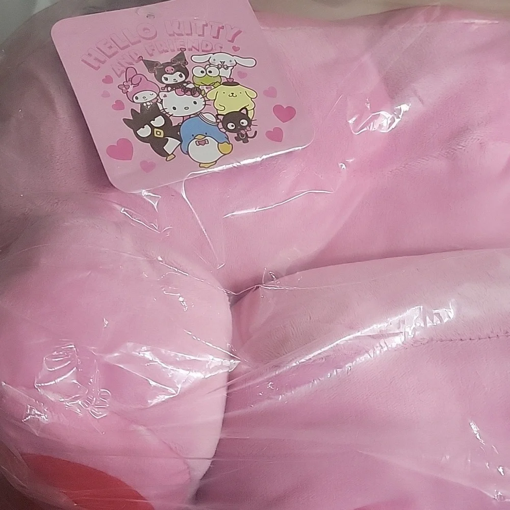 HELLO KITTY SET OF 2 LOVE XOXO PILLOWS NWT